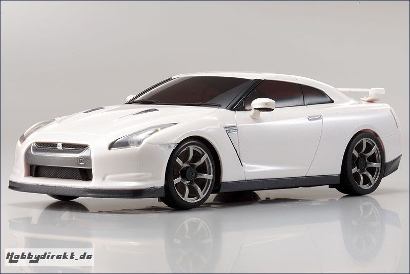 Karosse 1:24 MA-010 Nissan GT-R, weiss Kyosho MZP-411-W