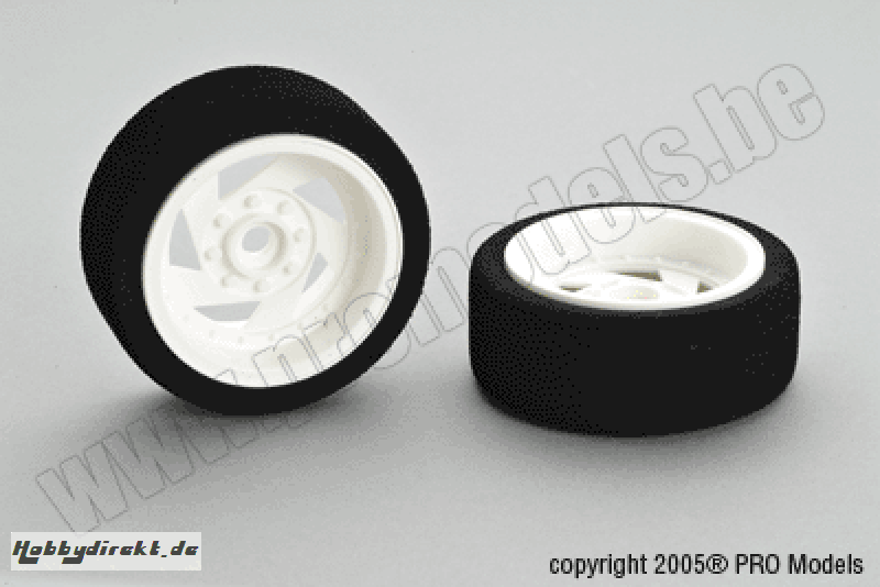 DIR RIMS WHITE + TYRES W0140.213