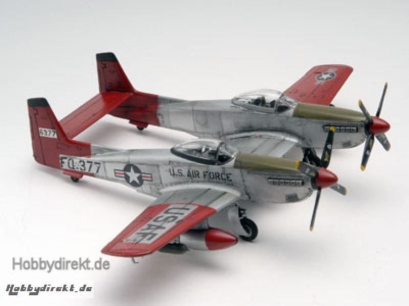 Twin Mustang F-82G Revell 15257