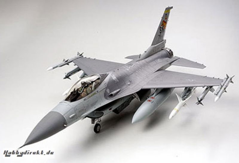 1:32 Lockheed Mar.F-16CJ Fighting Falcon Tamiya 300060315