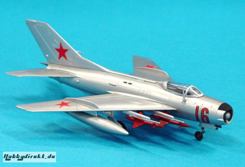 MIG-19 Farmer 1/100 Tamiya 61609